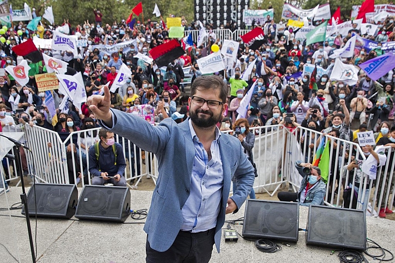 Eleição de Boric leva reformismo e conciliação ao poder no Chile