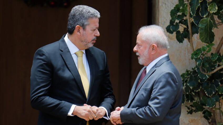 Ao conciliar com Centrão, Lula prepara o fim antecipado de seu próprio governo